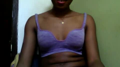 Snapshot of tinah235702 chatting on November 13, 2025, 7:29 am tinah235702 online show from November 13, 2025, 7:29 am