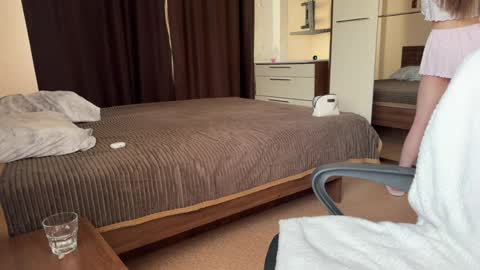 Tina online show from April 3, 2026, 7:28 am