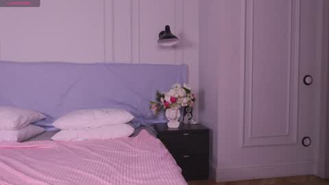 Snapshot of tinasiner chatting on December 3, 2024, 5:12 pm tinasiner online show from December 3, 2024, 5:12 pm