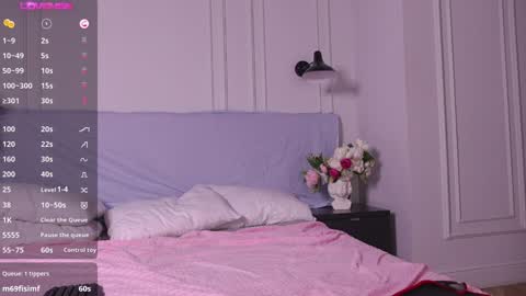 Snapshot of tinasiner chatting on December 17, 2024, 5:15 pm tinasiner online show from December 17, 2024, 5:15 pm