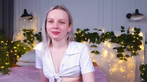 Snapshot of tinasiner chatting on March 8, 2025, 5:11 pm tinasiner online show from March 8, 2025, 5:11 pm