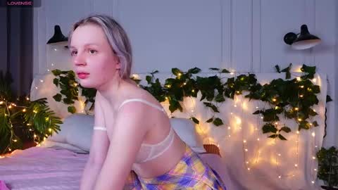 Snapshot of tinasiner chatting on March 9, 2025, 7:48 pm tinasiner online show from March 9, 2025, 7:48 pm