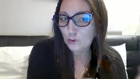 Snapshot of tinatina091021 chatting on January 16, 2025, 2:41 am TinaTina online show from January 16, 2025, 2:41 am