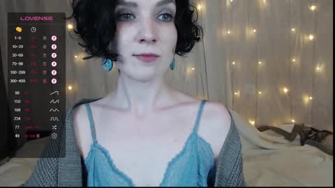 Snapshot of tinawincee chatting on January 19, 2025, 8:18 am Tina online show from January 19, 2025, 8:18 am