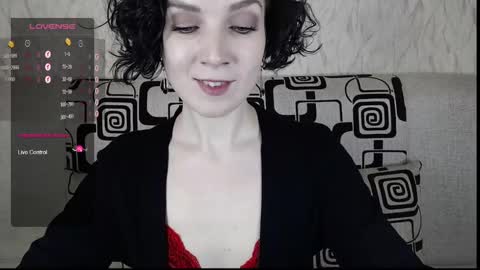 Snapshot of tinawincee chatting on February 13, 2025, 5:48 am Tina online show from February 13, 2025, 5:48 am