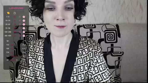 Snapshot of tinawincee chatting on March 9, 2025, 5:44 am Tina online show from March 9, 2025, 5:44 am