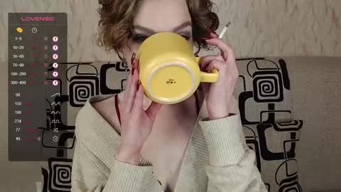 Snapshot of tinawincee chatting on October 23, 2025, 5:07 am Tina online show from October 23, 2025, 5:07 am