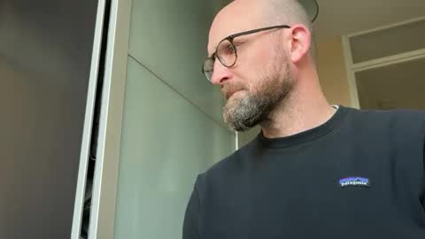 tingtang2007 online show from October 27, 2025, 1:04 pm