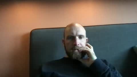 tingtang2007 online show from February 4, 2026, 9:04 am