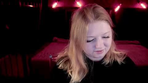 Snapshot of tinkerrbelll chatting on January 31, 2026, 8:18 pm TinkerrBelll online show from January 31, 2026, 8:18 pm