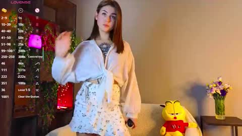 Snapshot of tinnymollys01 chatting on November 10, 2025, 4:28 pm Molly online show from November 10, 2025, 4:28 pm