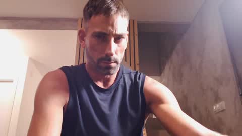 Snapshot of tinoclandestino chatting on January 5, 2025, 8:00 pm tinoclandestino online show from January 5, 2025, 8:00 pm