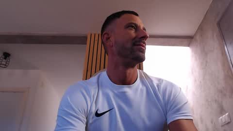 Snapshot of tinoclandestino chatting on February 9, 2025, 10:20 am tinoclandestino online show from February 9, 2025, 10:20 am