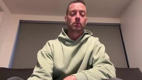 tinus online show from February 15, 2026, 6:43 am