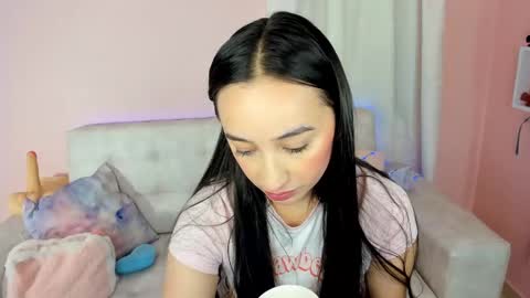 Snapshot of tiny_cora chatting on March 1, 2025, 4:44 pm tiny_cora online show from March 1, 2025, 4:44 pm