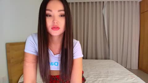 Lia online show from March 2, 2025, 7:12 pm