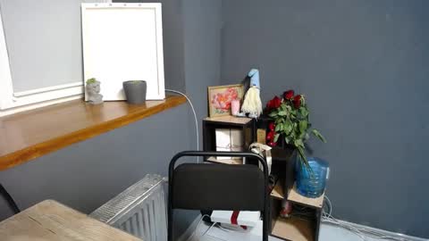 Snapshot of tiny_felicity chatting on February 28, 2025, 2:53 pm Gloria online show from February 28, 2025, 2:53 pm