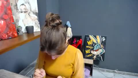 Snapshot of tiny_felicity chatting on October 7, 2025, 6:21 am Gloria online show from October 7, 2025, 6:21 am