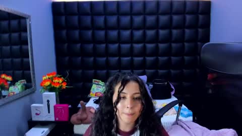 tiny online show from June 2, 2026, 4:03 am