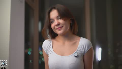 Snapshot of tiny_miracle chatting on February 3, 2025, 2:45 pm Lyssa online show from February 3, 2025, 2:45 pm