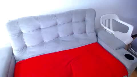 tiny_whore18 online show from March 3, 2026, 5:35 am