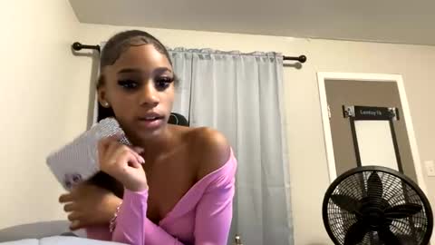 Snapshot of tinyafterdark chatting on March 2, 2026, 7:15 am tinyafterdark online show from March 2, 2026, 7:15 am