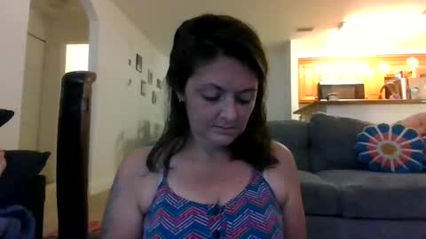 tinyassbossymilf online show from October 9, 2025, 3:48 am