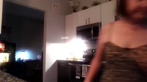 tinyassbossymilf online show from July 10, 2026, 10:01 pm