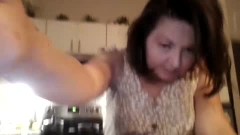 tinyassbossymilf online show from July 30, 2026, 7:07 am