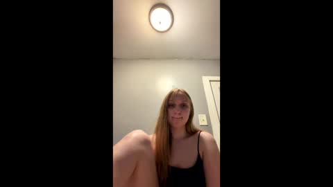 Snapshot of tinyblondebarbie chatting on June 3, 2026, 6:16 am tinyblondebarbie online show from June 3, 2026, 6:16 am