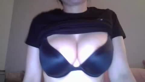 Elyza online show from September 26, 2025, 11:03 am