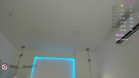 Luna  online show from January 25, 2025, 11:02 am