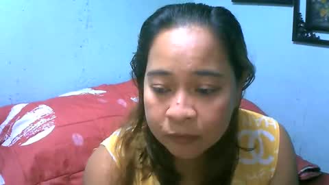 tinypussy_xx online show from November 6, 2025, 11:15 pm