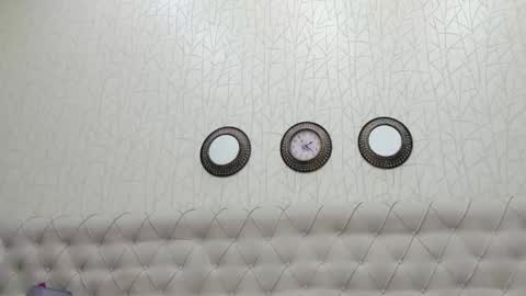 Tinnyrose online show from February 5, 2026, 7:29 pm