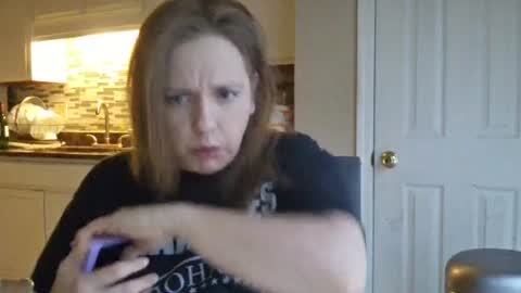 tinywithtiddies online show from November 14, 2025, 1:10 pm