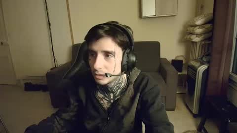 Snapshot of tiswillfuckup chatting on January 17, 2026, 6:55 pm tiswillfuckup online show from January 17, 2026, 6:55 pm