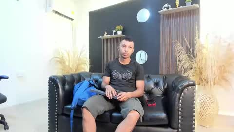titobell10 online show from May 11, 2026, 11:16 am