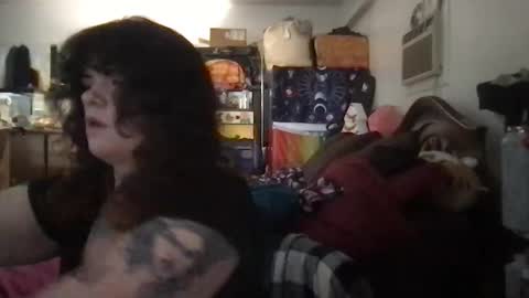 Snapshot of titzntattz chatting on January 12, 2026, 11:32 pm formerly bigtittygothwhore online show from January 12, 2026, 11:32 pm