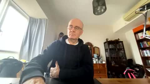 Snapshot of tksnoopy7 chatting on February 8, 2026, 2:15 am TKSnoopy online show from February 8, 2026, 2:15 am