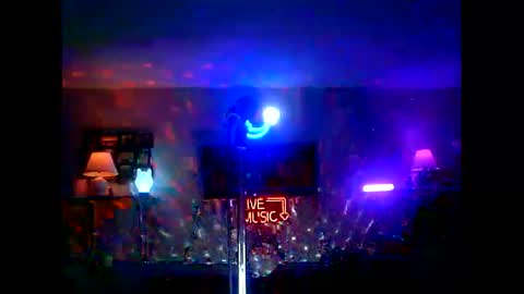 Snapshot of tkthedj chatting on October 23, 2025, 12:43 am TK online show from October 23, 2025, 12:43 am