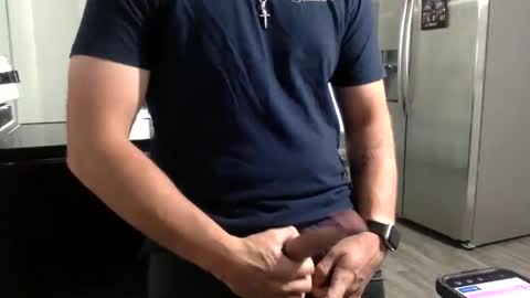 tnich28 online show from October 13, 2025, 10:10 pm