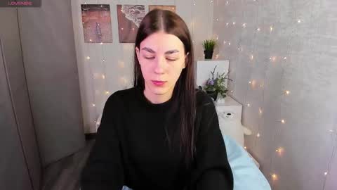 Snapshot of to_your chatting on October 20, 2025, 9:59 pm 2 GMT Mo Tu We Th Fr 10am-4am online show from October 20, 2025, 9:59 pm