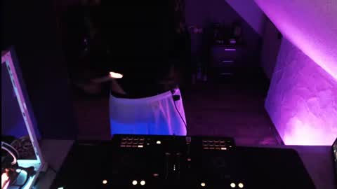 tobi676 online show from July 5, 2026, 2:40 am