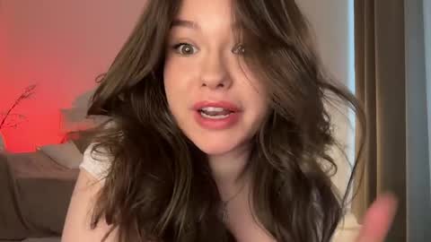 Alice  Alice -   online show from April 27, 2026, 3:21 pm