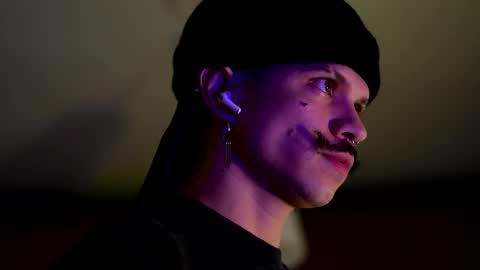 tokyo_oo online show from December 21, 2025, 10:44 am