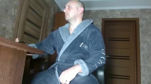 Snapshot of tolianuch chatting on February 4, 2026, 8:14 pm Huligan online show from February 4, 2026, 8:14 pm