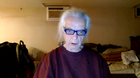 Snapshot of tom112292014 chatting on December 5, 2024, 8:55 am tom112292014 online show from December 5, 2024, 8:55 am