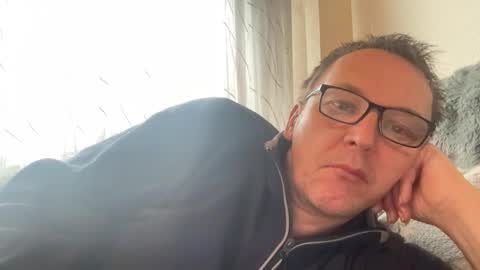 Tom online show from November 15, 2025, 7:38 am