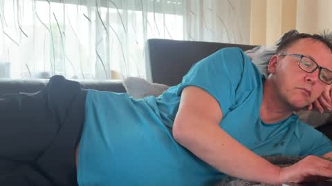 Tom online show from April 6, 2026, 5:25 pm