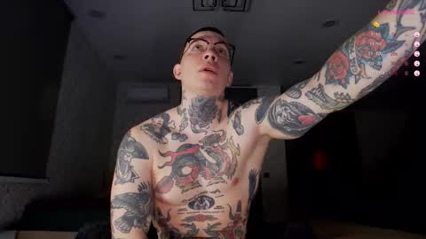 tom__ice online show from January 18, 2026, 2:04 am